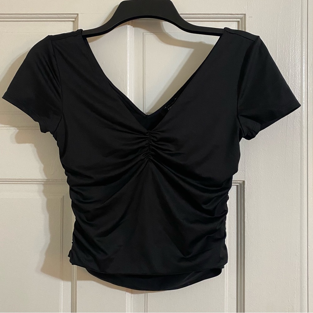 Forever 21 Black ruched V neck crop top